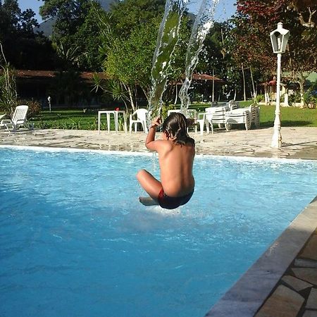 Ilhabela Tenis Clube Екстериор снимка