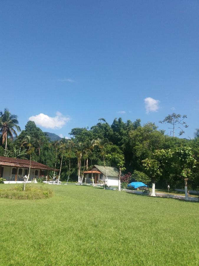 Ilhabela Tenis Clube Екстериор снимка
